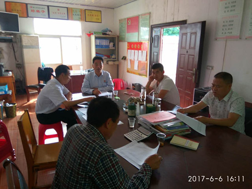 脱贫攻坚 我们在路上4.jpg