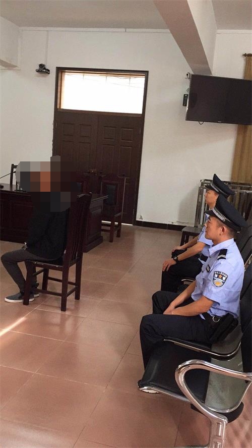 大悟法院“三个严格”加强安保工作喜迎十九大 06.jpg