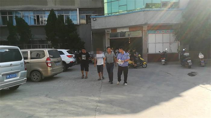 8.15大悟法院：执行攻坚一盘棋  齐心聚力克难案.jpg